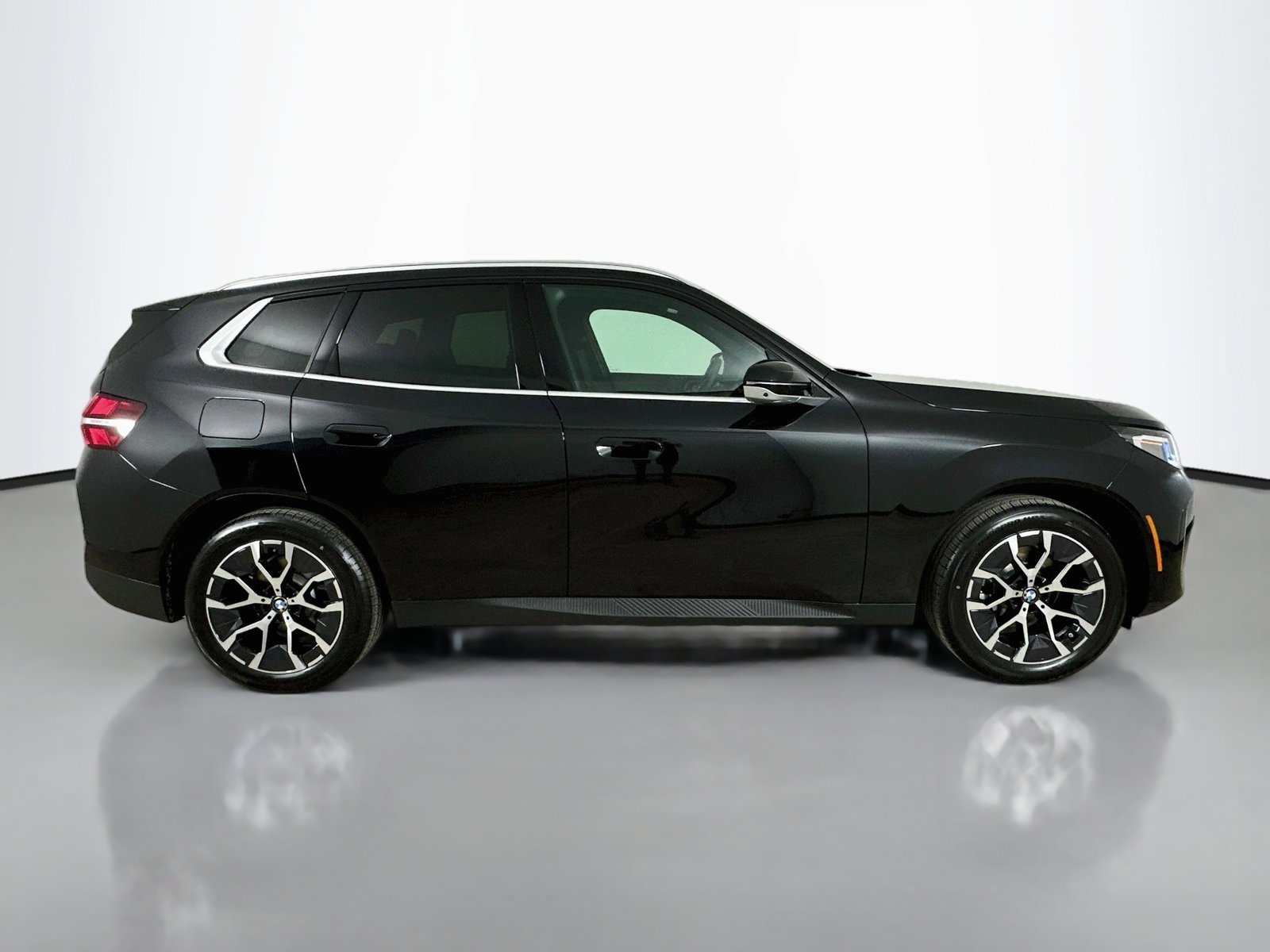 New 2026 BMW X3 xDrive30i w/ Premium Package AWD/4WD image 4