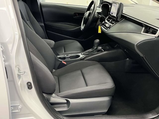Used 2025 Toyota Corolla LE image 24