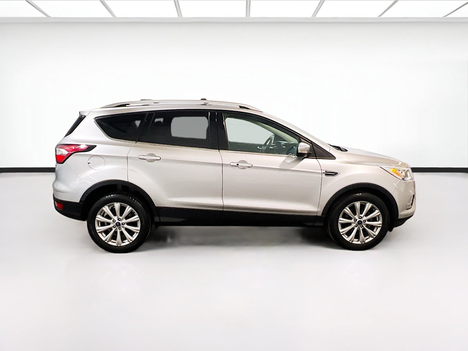 Used 2017 Ford Escape Titanium image 24