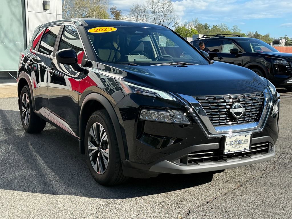 Used 2023 Nissan Rogue SV AWD/4WD image 6