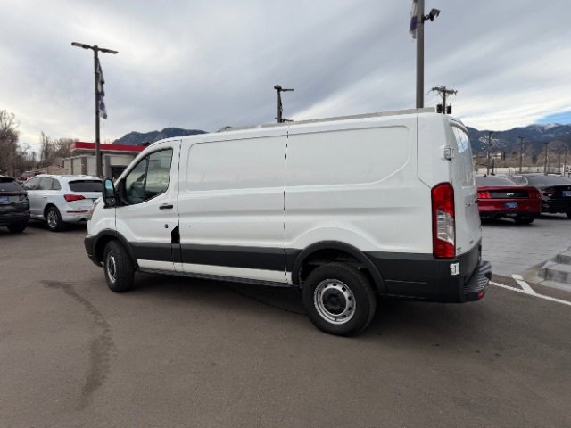 Used 2018 Ford Transit 250 130 Low Roof image 6
