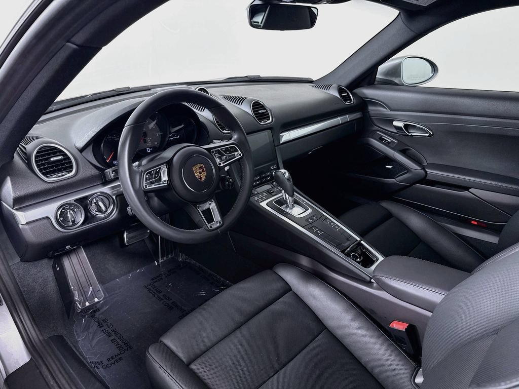 Certified 2024 Porsche 718 Cayman S RWD image 4