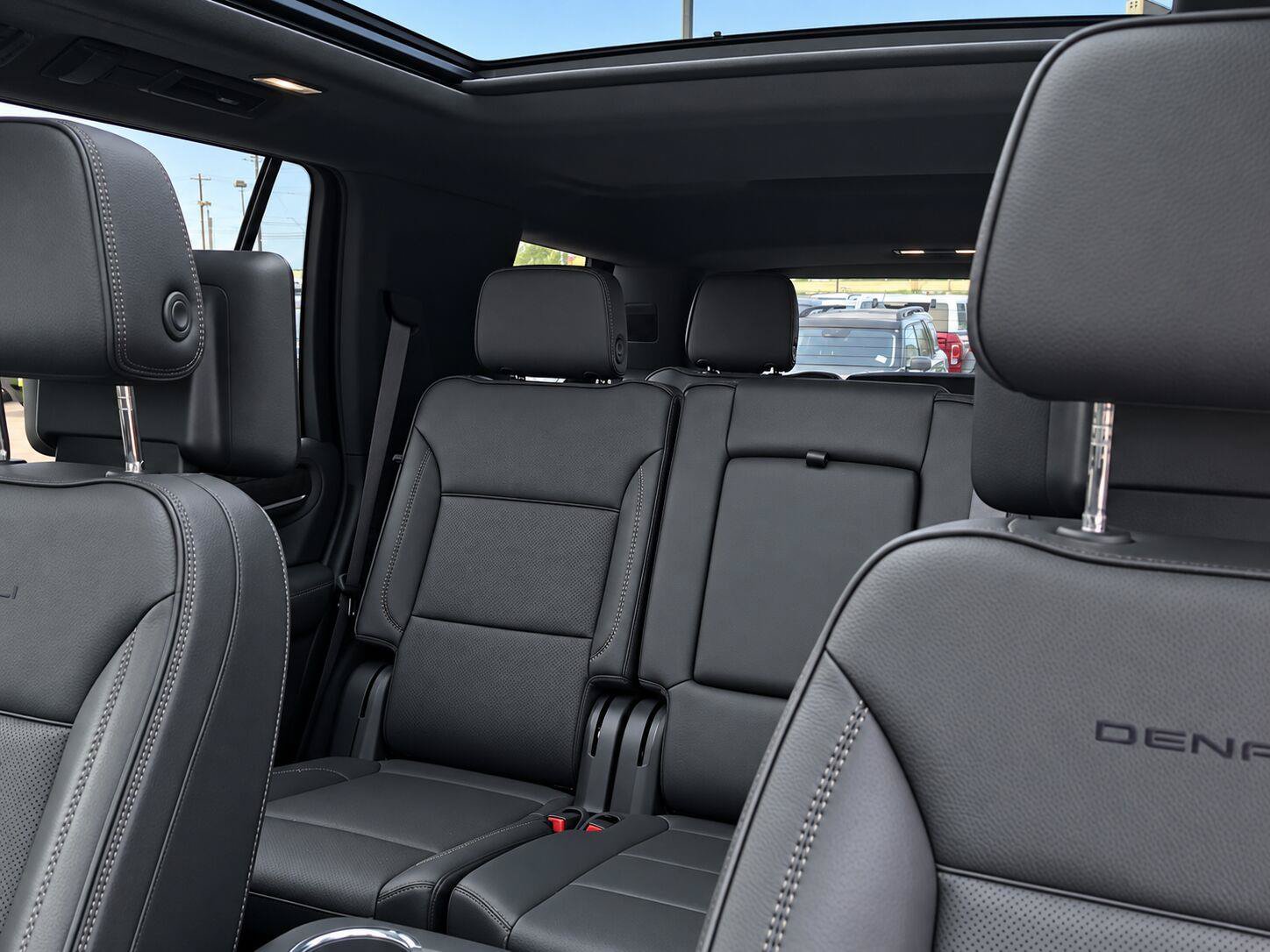Used 2024 GMC Yukon Denali w/ Max Trailering Package RWD image 17