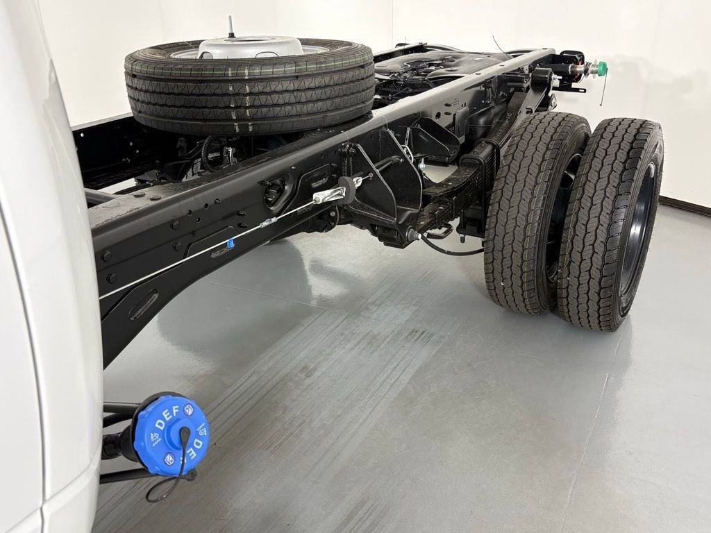 New 2026 RAM 4500 Tradesman AWD/4WD image 22