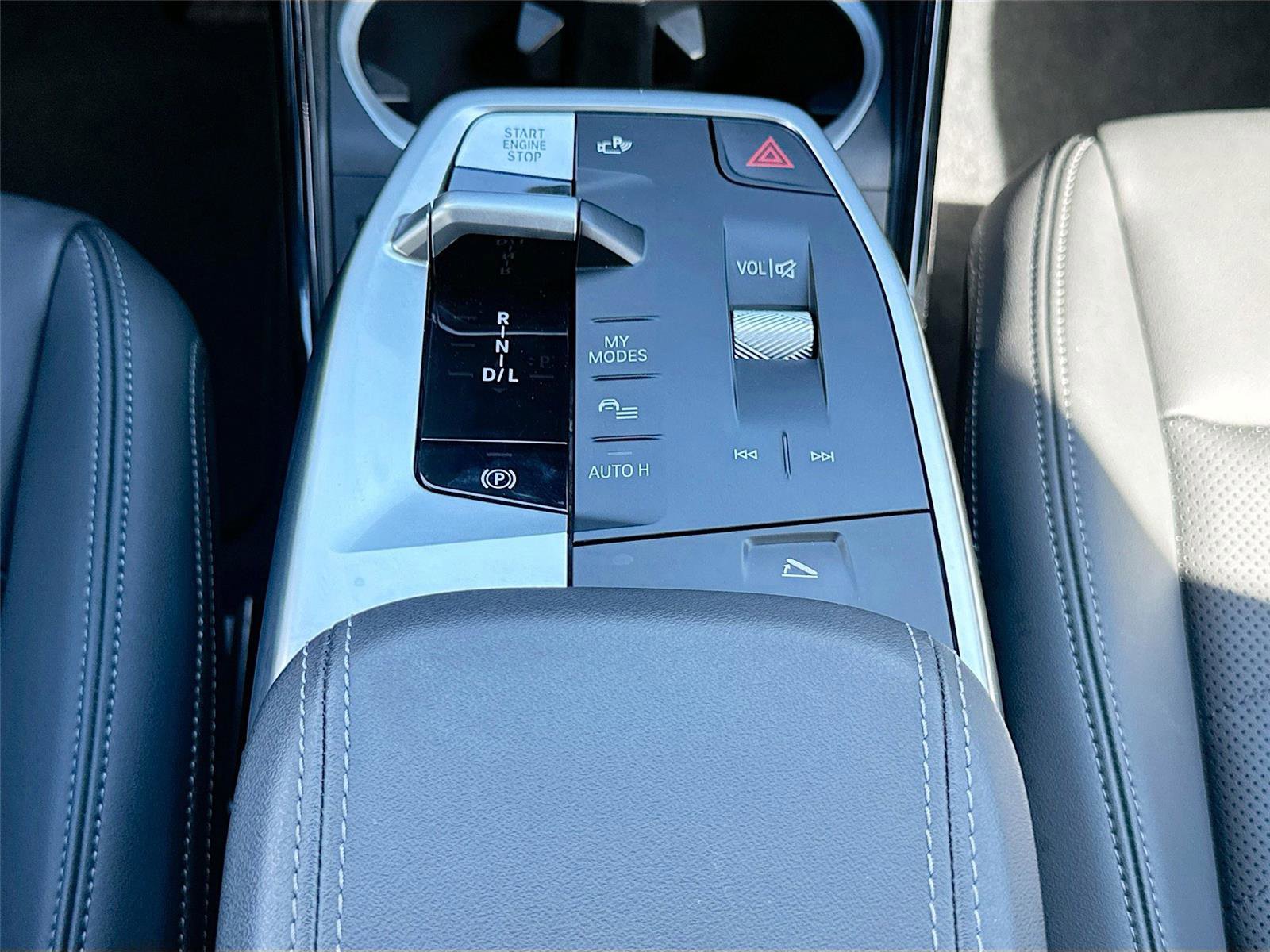 Certified 2024 BMW X2 xDrive28i w/ Convenience Package image 15