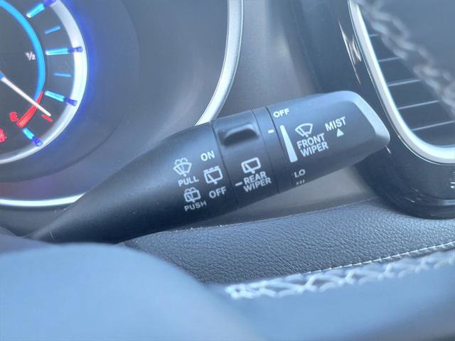 Certified 2024 Chrysler Pacifica Select image 40