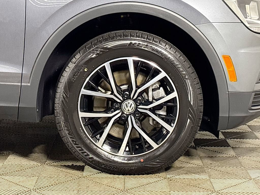 Certified 2021 Volkswagen Tiguan SE image 23