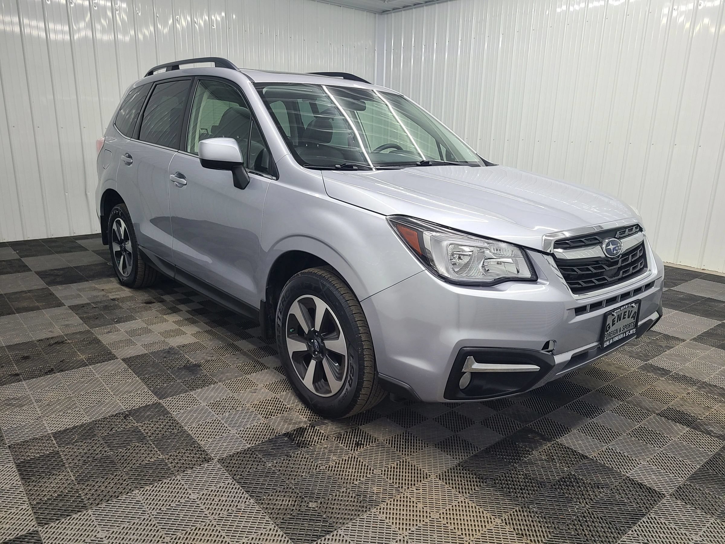 Used 2017 Subaru Forester 2.5i Limited AWD/4WD image 4