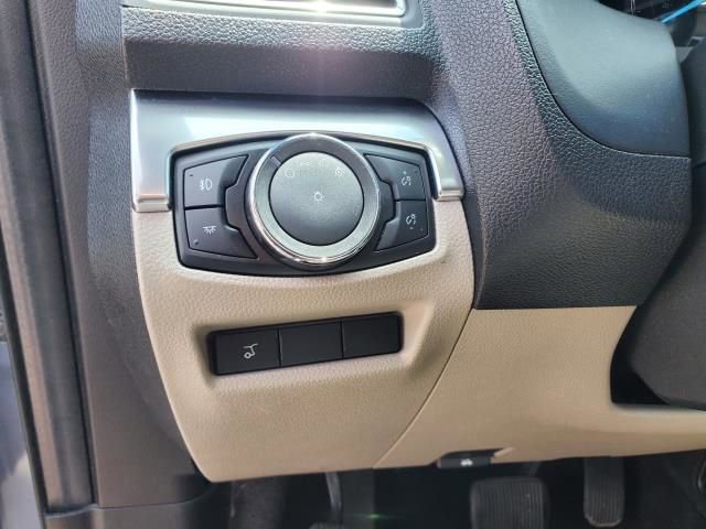 Used 1999 Chevrolet Corvette Convertible w/ Memory Pkg image 38