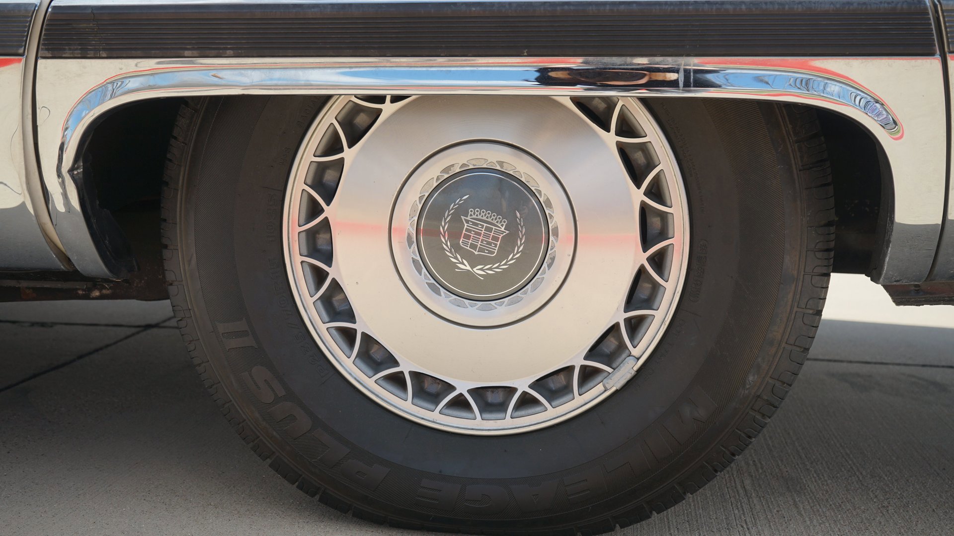 Used 1993 Cadillac Fleetwood Sedan RWD image 39