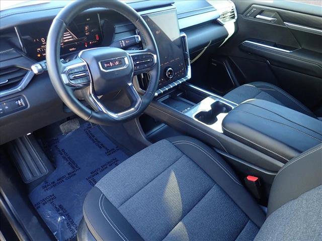 Used 2025 GMC Acadia Elevation image 11