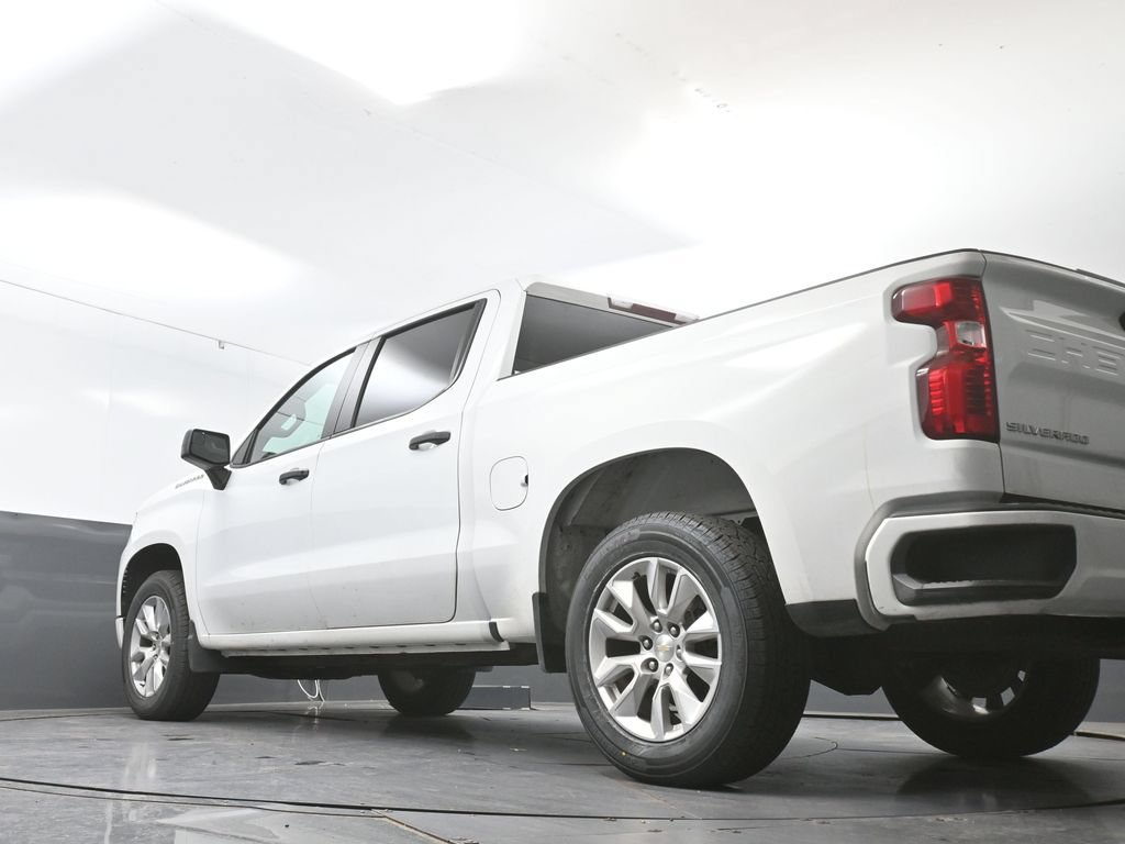 Used 2023 Chevrolet Silverado 1500 Custom AWD/4WD image 23