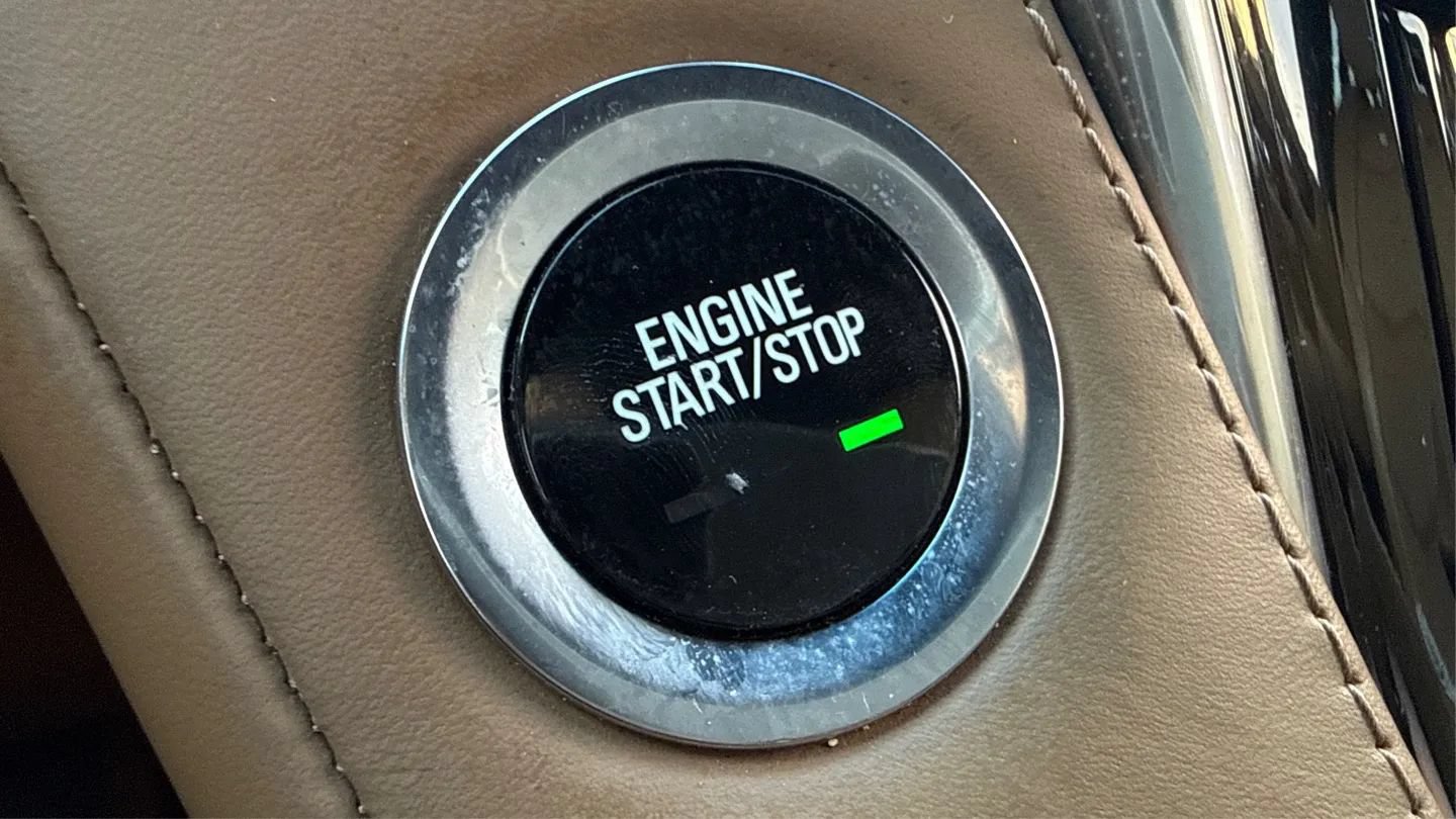 Used 2017 Cadillac Escalade Platinum RWD image 31