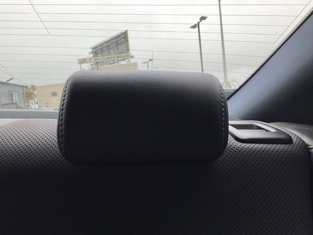 Used 2016 Lexus RC 200t RWD image 25