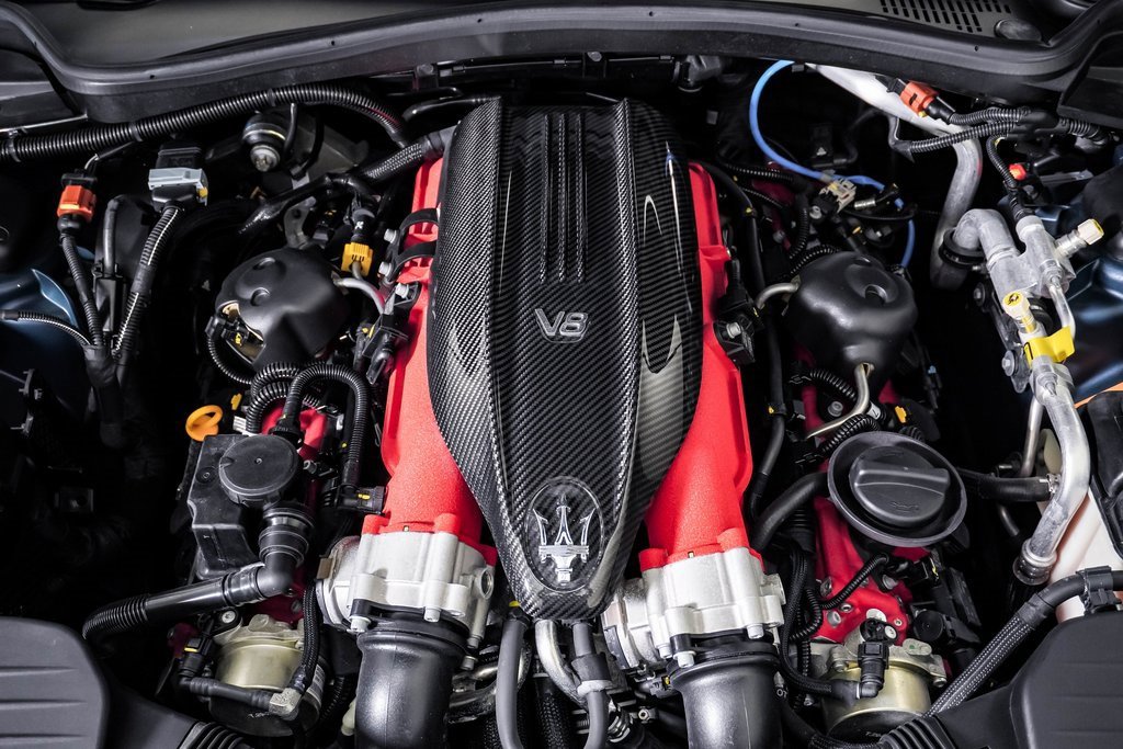 Used 2024 Maserati Ghibli Trofeo image 33