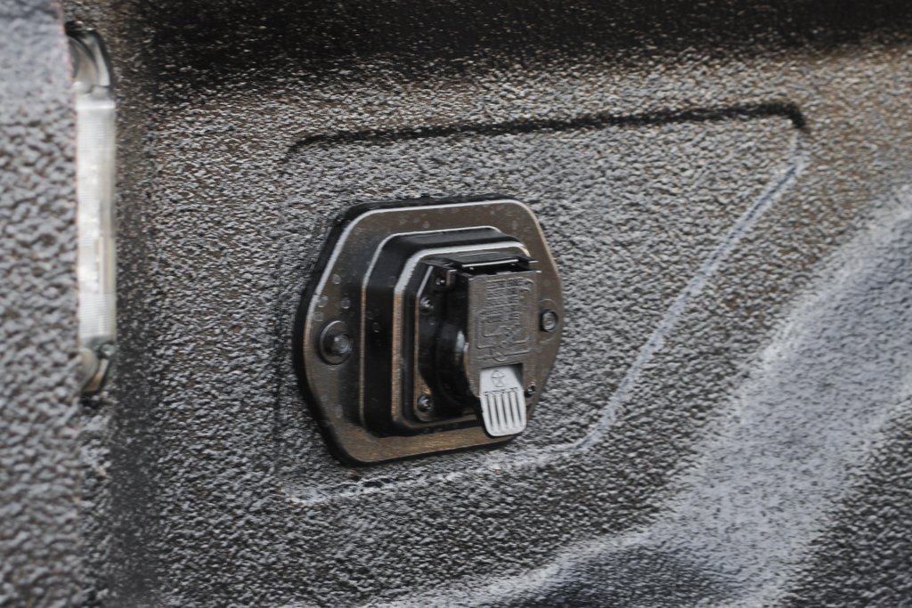 Used 2018 RAM 3500 Laramie image 9