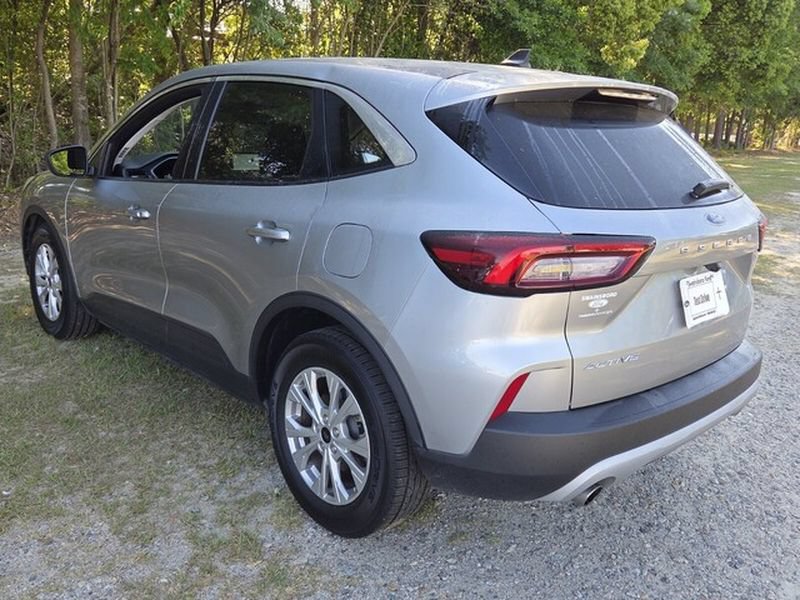 Used 2024 Ford Escape Active FWD image 11