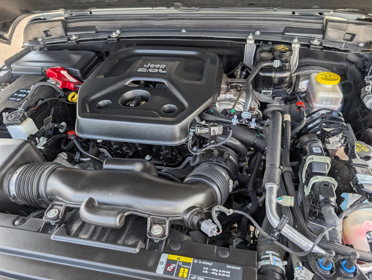 Used 2020 Jeep Wrangler Unlimited Sahara image 20