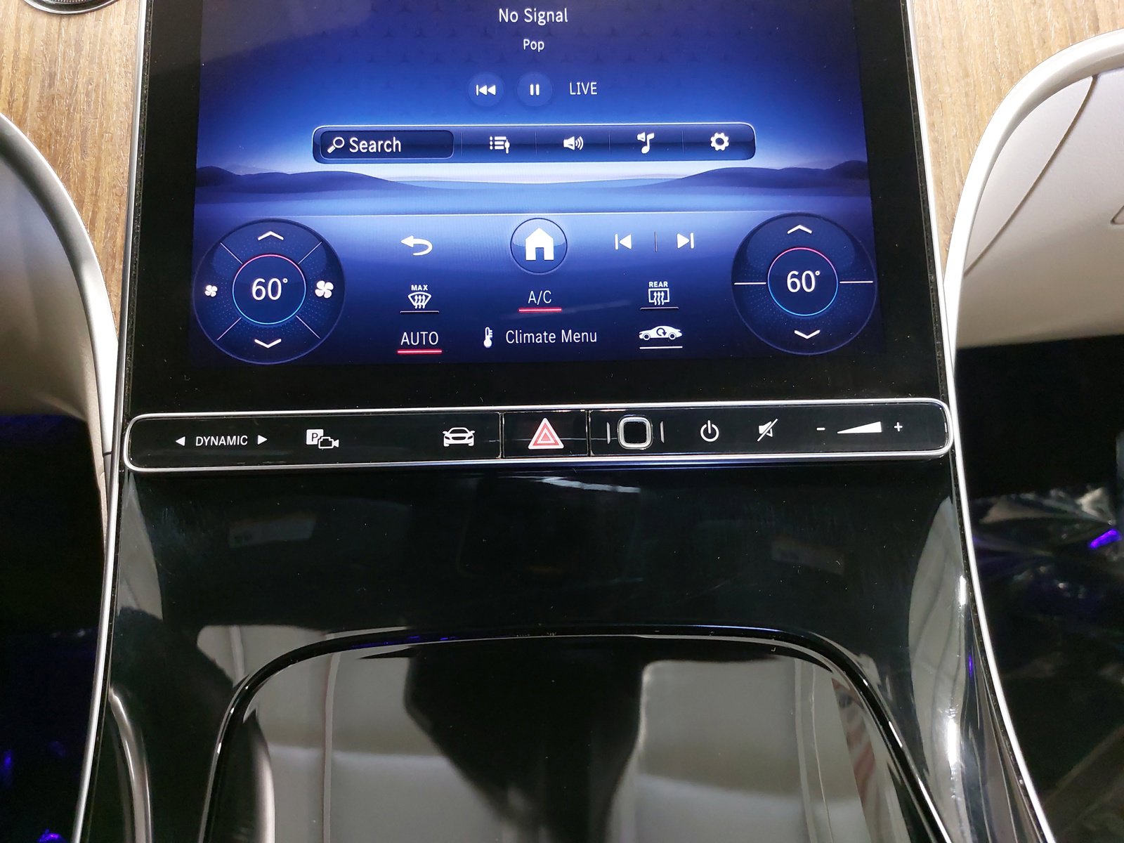 Used 2024 Mercedes-Benz C 300 4MATIC Sedan image 22