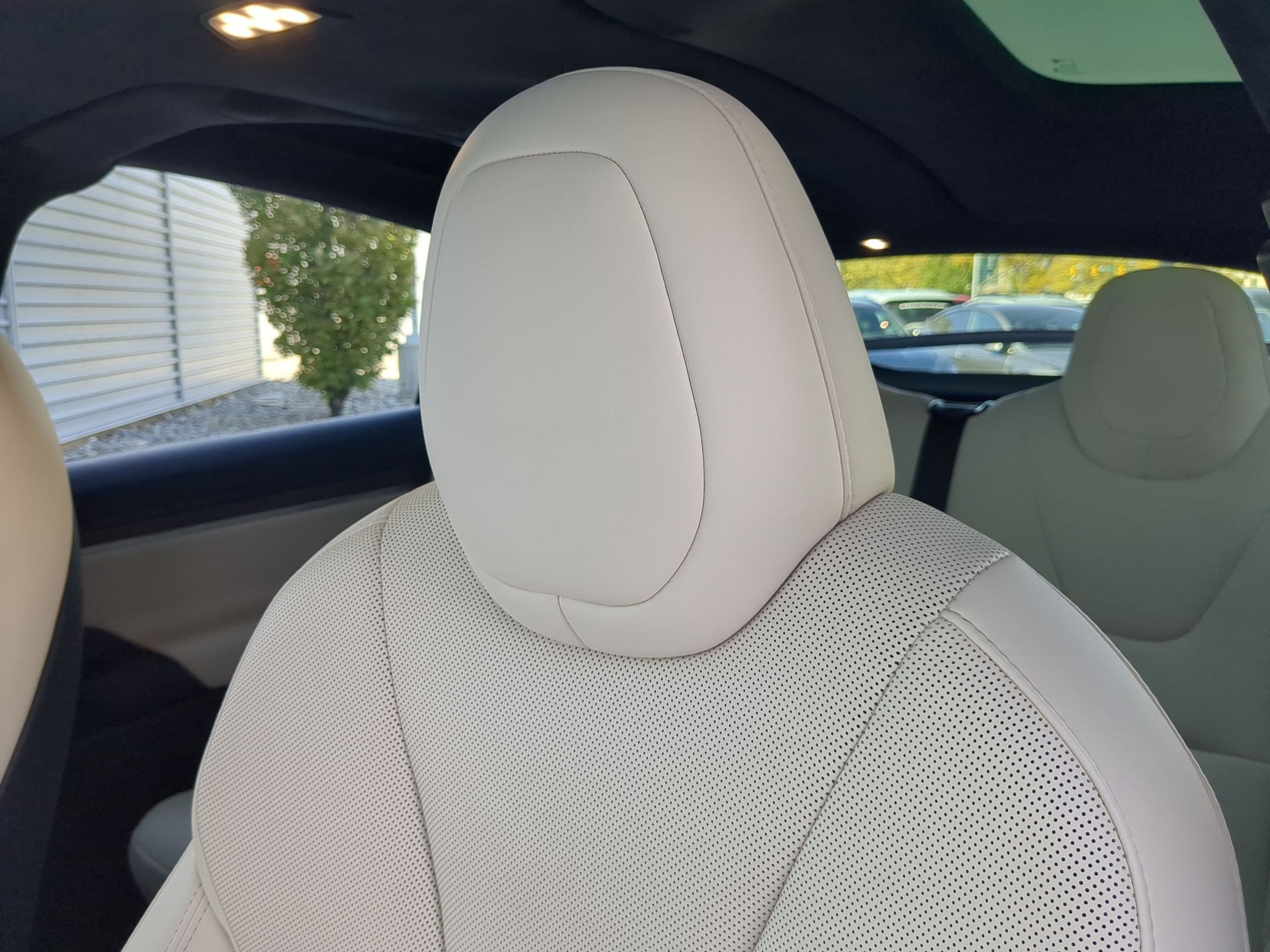 Used 2022 Tesla Model X AWD/4WD image 29