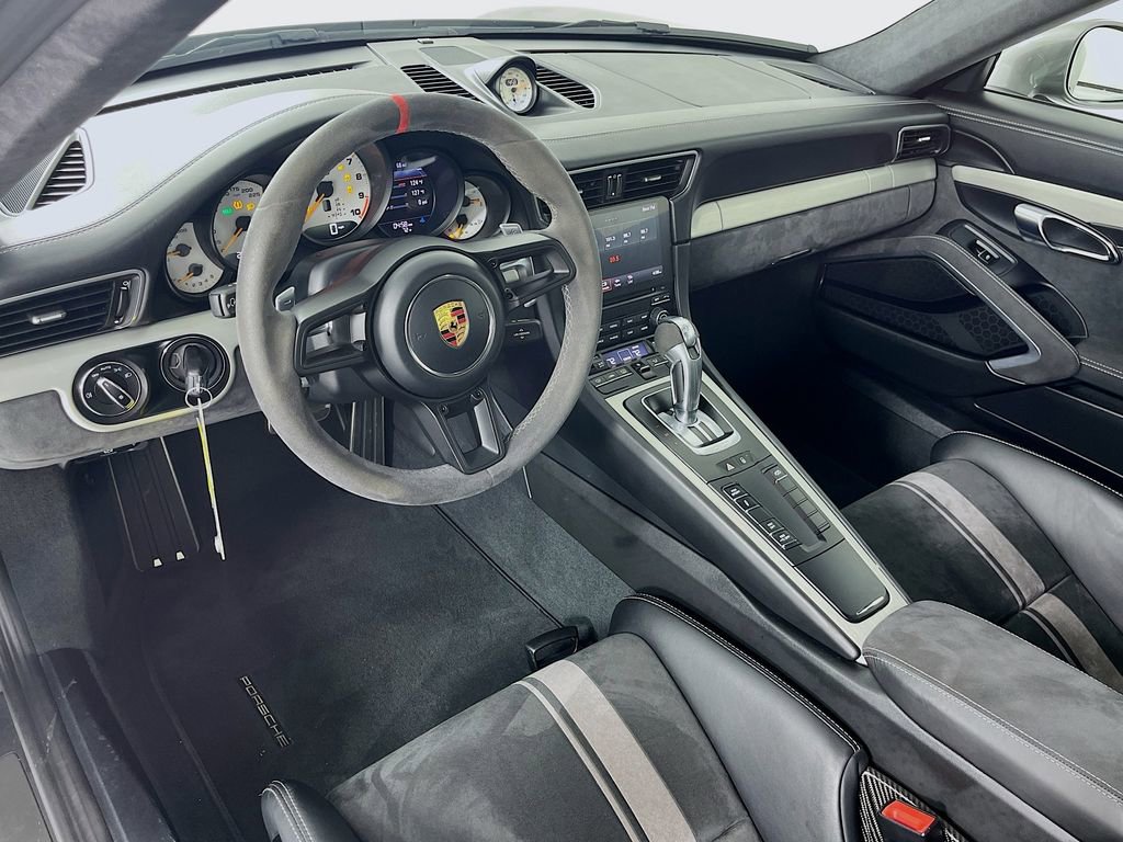 Certified 2018 Porsche 911 GT3 w/ Sport Chrono Package RWD image 3