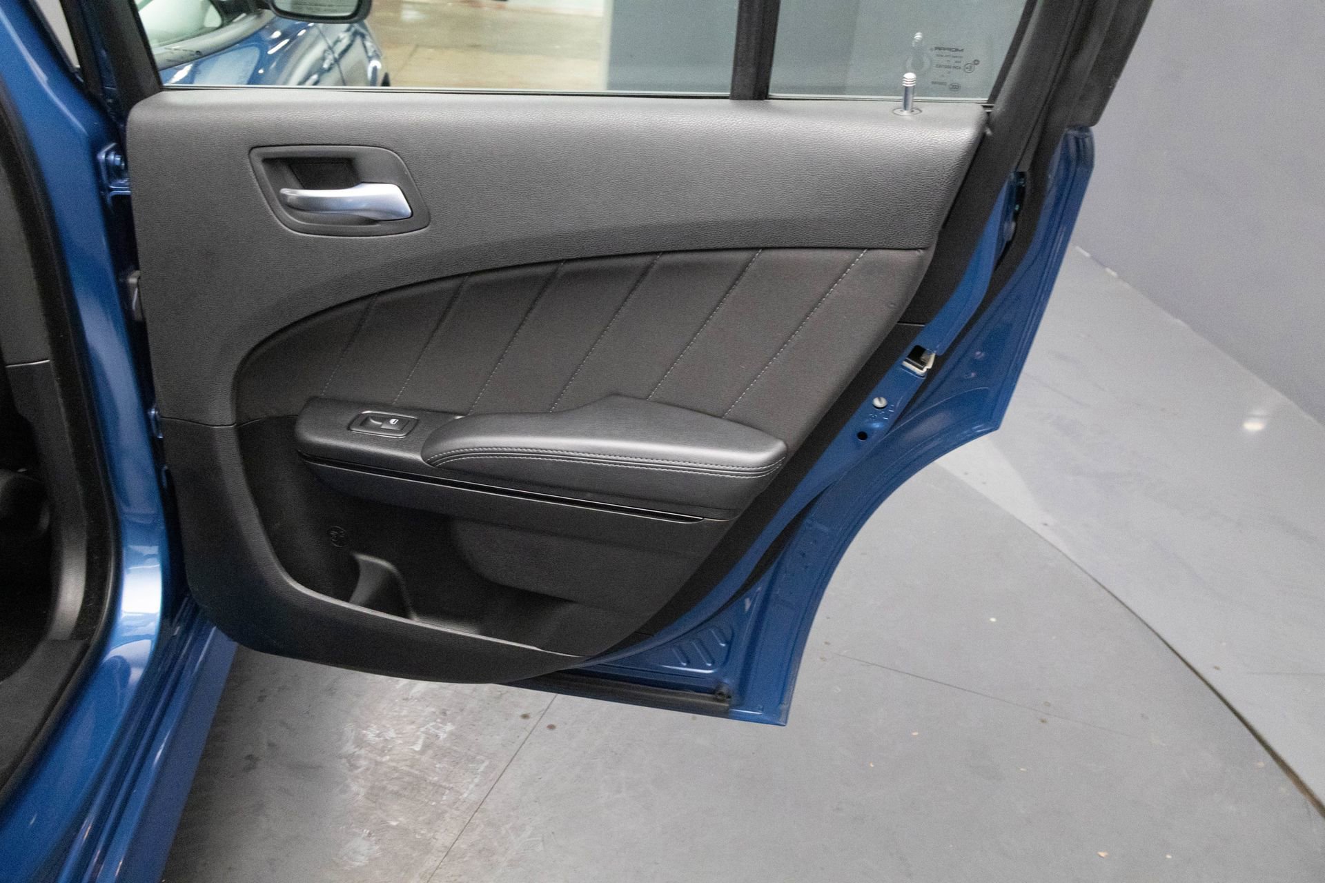 Used 2021 Dodge Charger R/T w/ Blacktop Package image 37