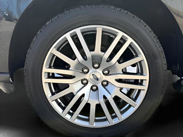 Used 2024 Ford Expedition Max Limited image 13