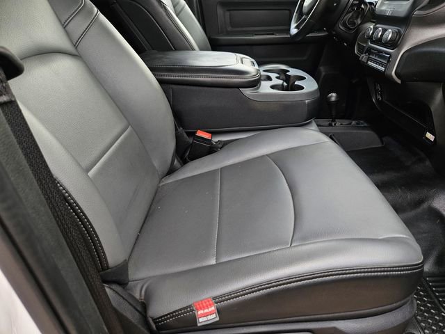 Used 2022 RAM 5500 Tradesman w/ Chrome Appearance Group image 33