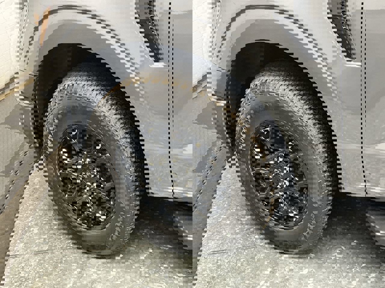 Certified 2024 Ford F150 XLT w/ Equipment Group 302A MID image 36