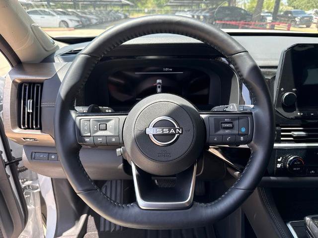 Certified 2025 Nissan Pathfinder Platinum w/ Cargo Package FWD image 16