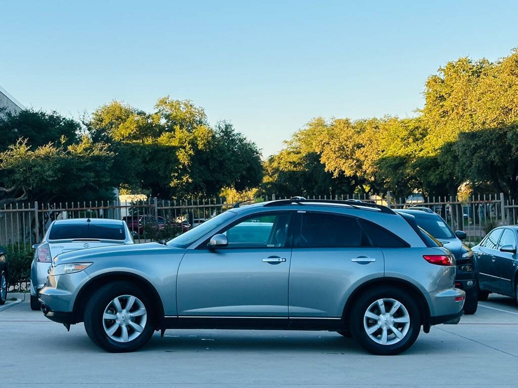 Used 2004 INFINITI FX35 2WD w/ Technology Pkg image 7