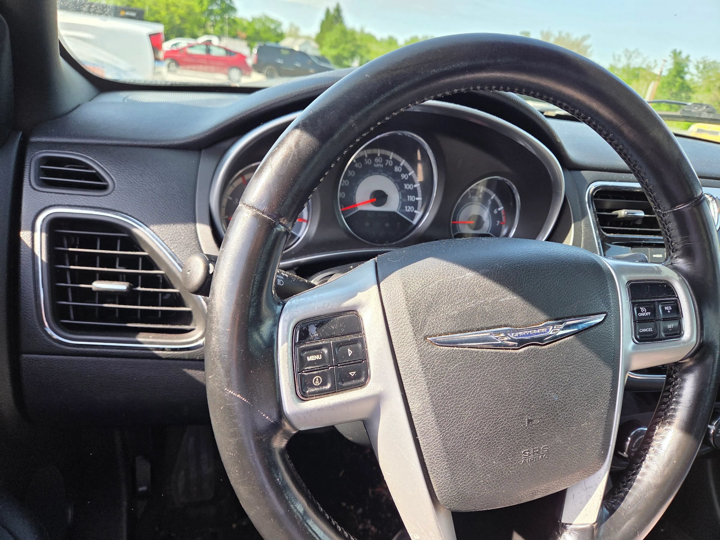 Used 2011 Chrysler 200 Touring FWD image 26