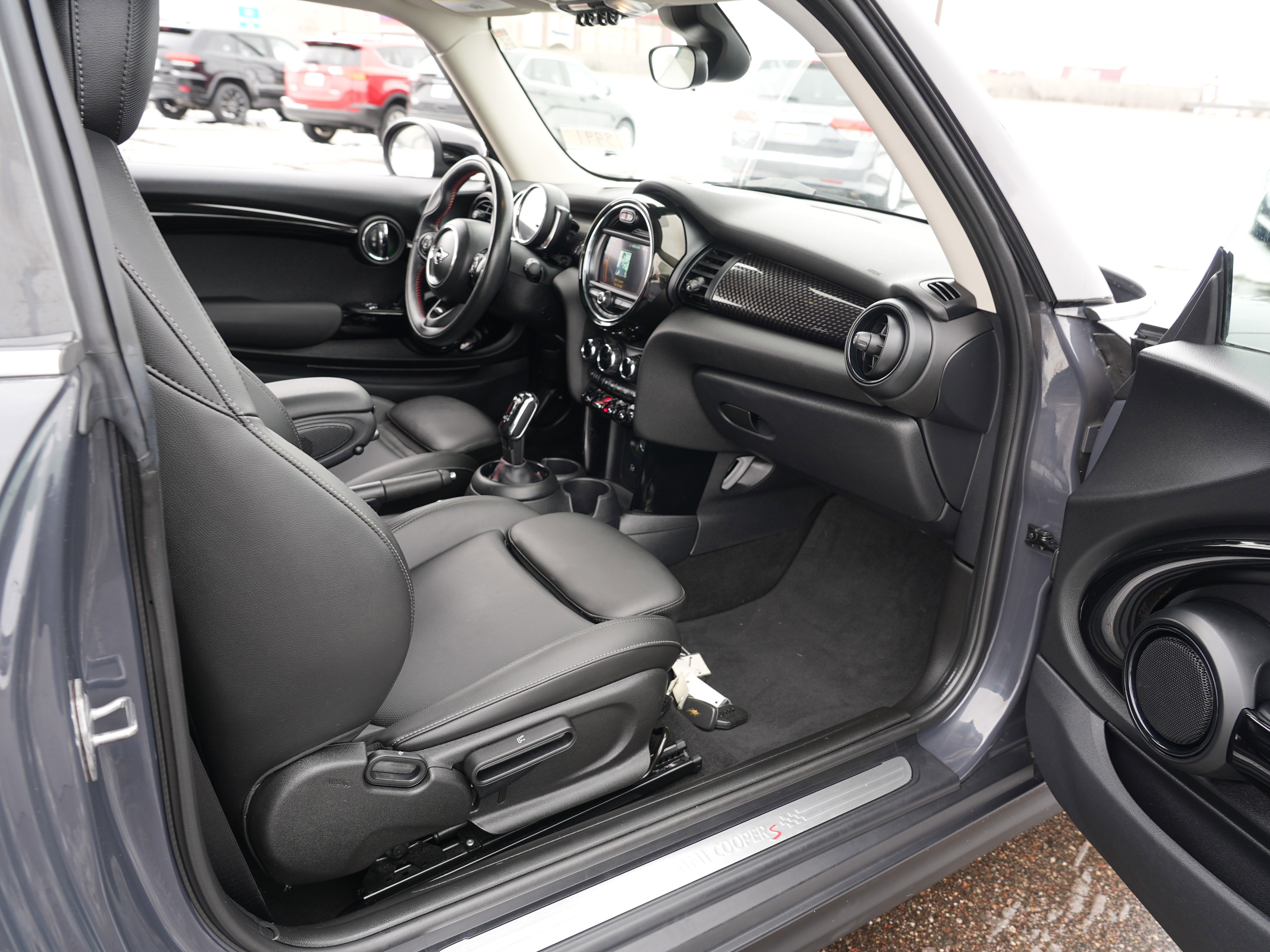 Used 2020 MINI Cooper S FWD image 12