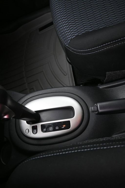 Used 2017 Nissan Versa Note SV w/ SV Appearance Package image 20