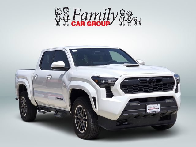 Used 2026 Toyota Tacoma TRD Sport AWD/4WD image 2