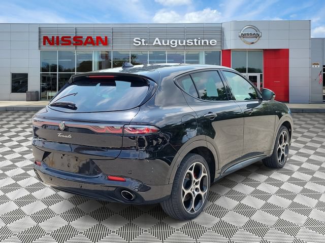 Used 2024 Alfa Romeo Tonale Veloce w/ Active Assist Package AWD/4WD image 2