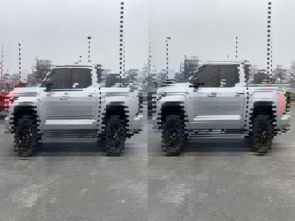New 2026 Toyota Tundra SR5 image 8