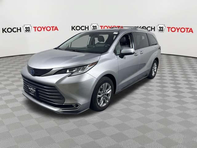 Used 2022 Toyota Sienna Limited AWD/4WD image 6