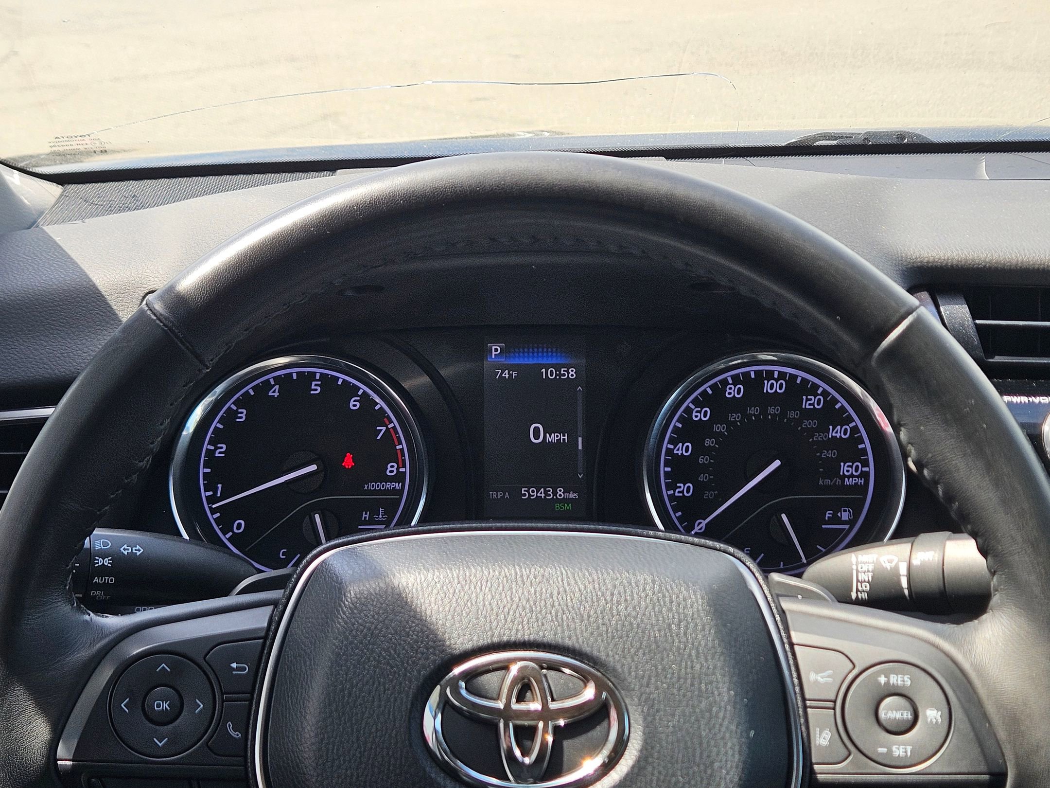 Used 2020 Toyota Camry SE w/ Convenience Package image 16