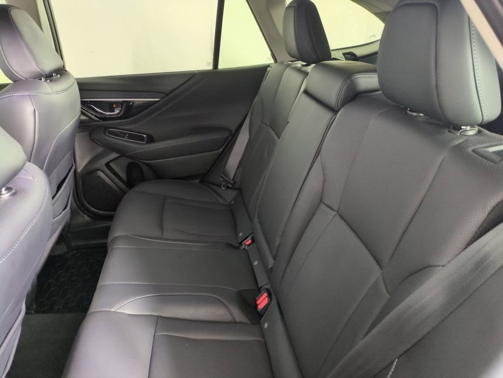 Used 2024 Subaru Outback Limited image 27