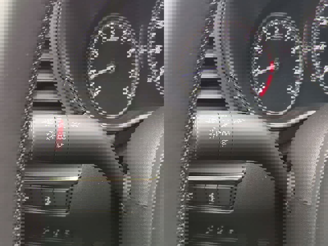 New 2026 MAZDA MAZDA3 2.5 S Hatchback w/ Premium Pkg image 27