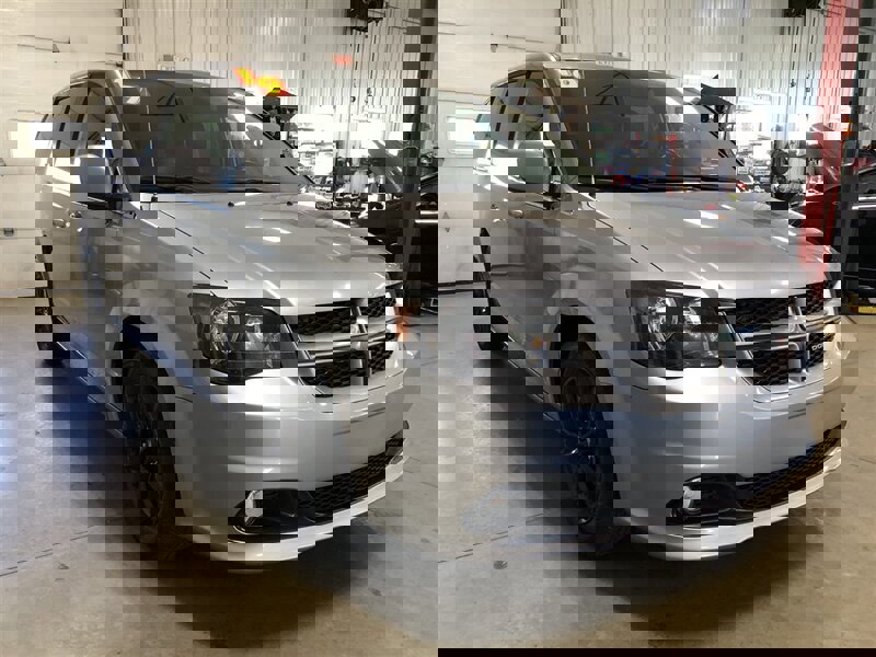 Used 2019 Dodge Grand Caravan GT image 4