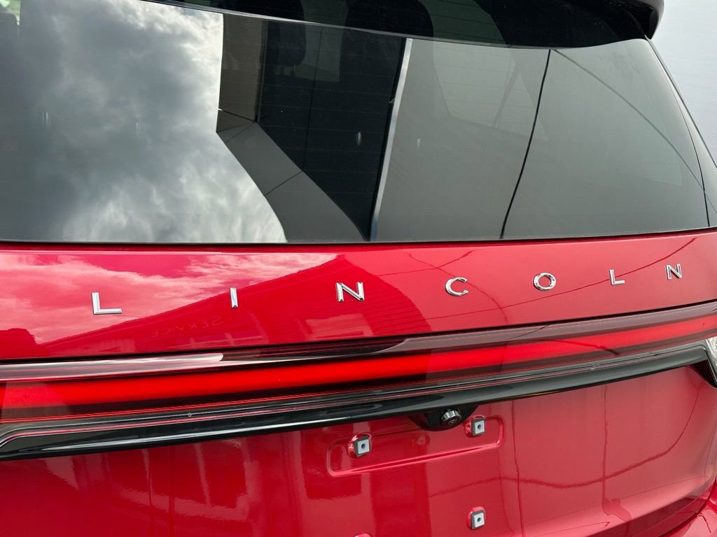New 2026 Lincoln Aviator AWD image 27