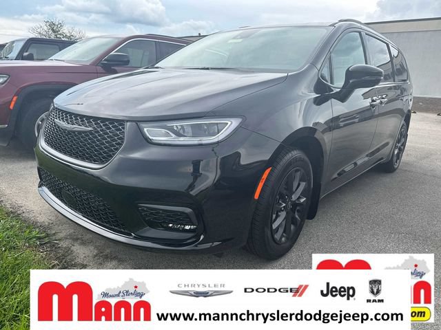 New 2025 Chrysler Pacifica Select w/ Fav Edition Package