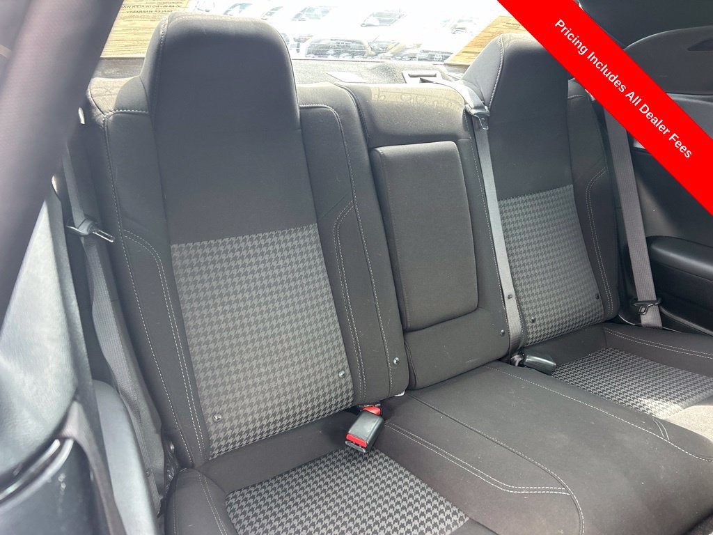Used 2020 Dodge Challenger SXT RWD image 18
