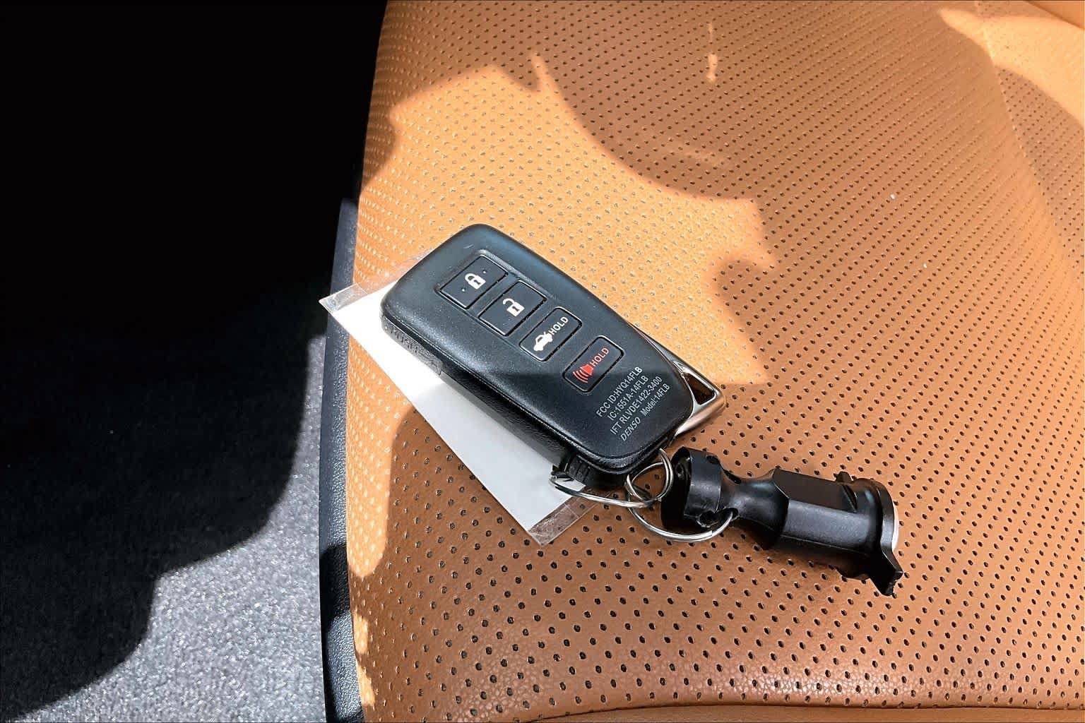 Used 2025 Lexus IS 350 F Sport w/ Accessory Package 2 RWD image 15