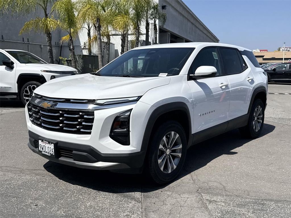 Used 2026 Chevrolet Equinox LT FWD image 7