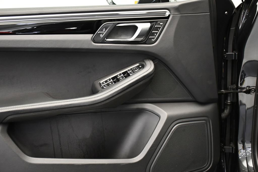 Used 2024 Porsche Macan S image 37