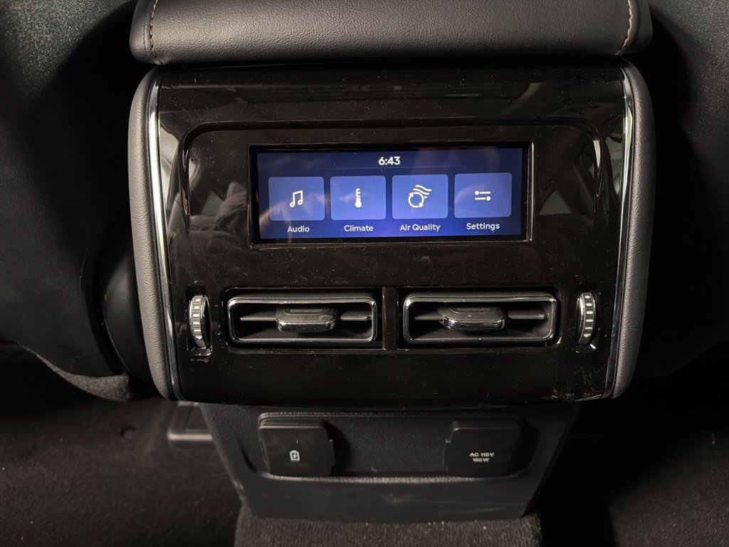 New 2027 Lincoln Aviator AWD image 35