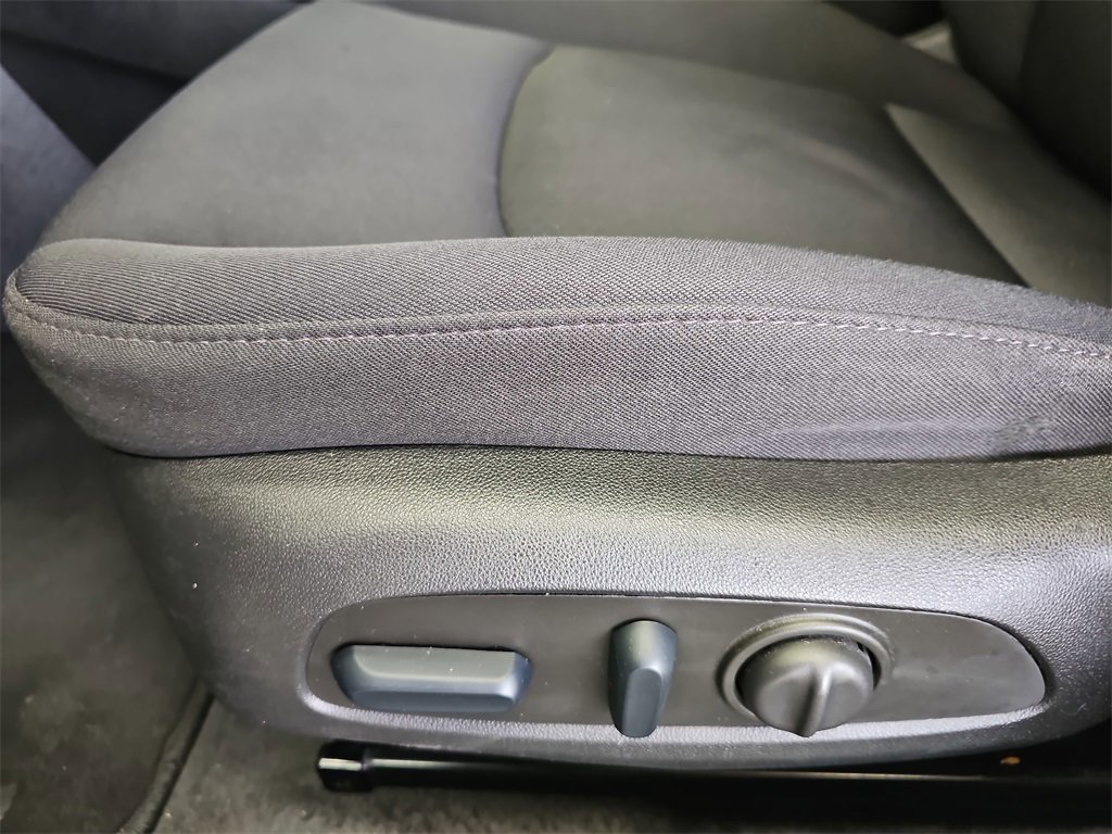 Used 2024 Chevrolet Malibu LT image 27